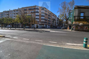 Flat for sale in Puerta Carmona, Centro, Sevilla. 