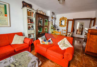 Flat for sale in Buhaira, Sevilla. 